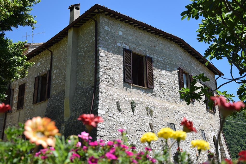 Villa Campagna In Compagnia à Vallo di Nera Extérieur photo