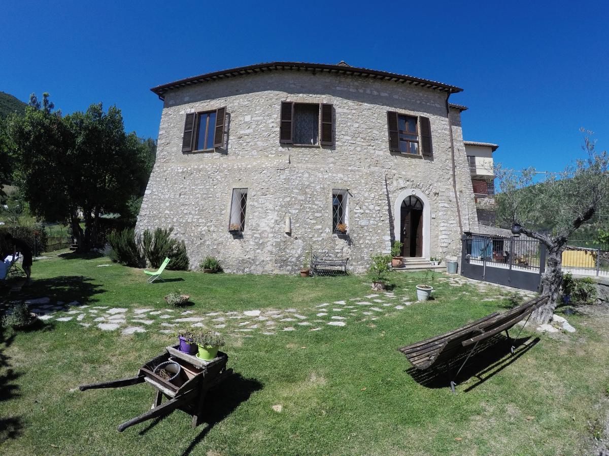 Villa Campagna In Compagnia à Vallo di Nera Extérieur photo